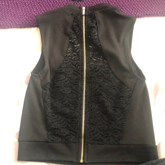Dynamite mock necklace lace top - Picture 4 of 4